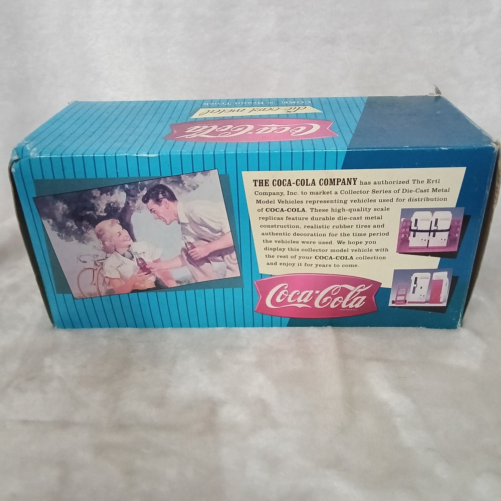 Ertl Coca-Cola 1957 Stake Truck Die-Cast Metal Model with Vending Machines 3156G - Picture 2 of 8